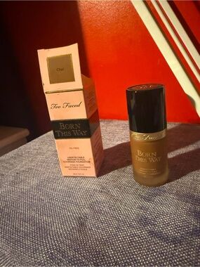 Too Faced Born This Way Foundation - Chai (tan)